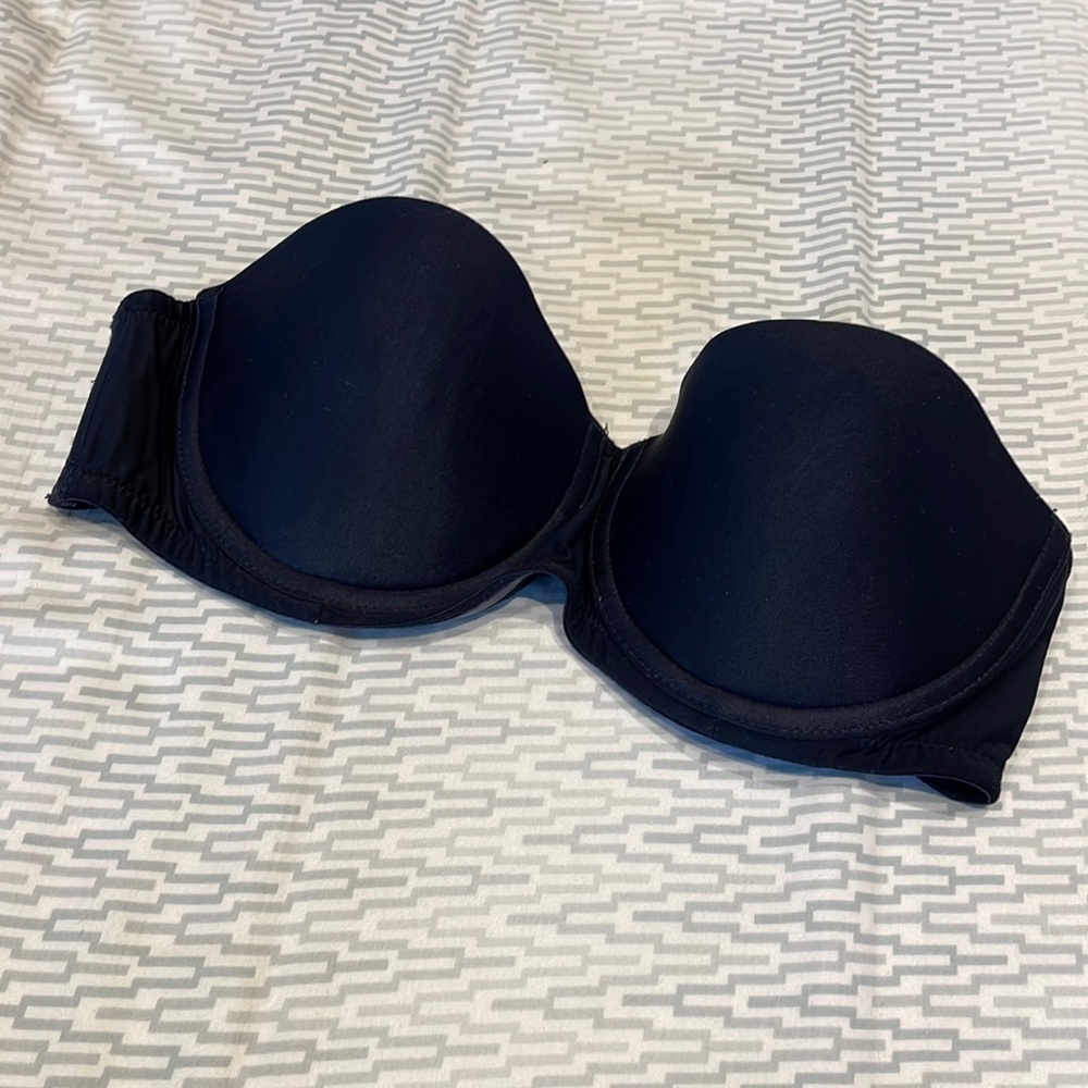 Calvin Klein black bra strapless push up silicone hold 34b